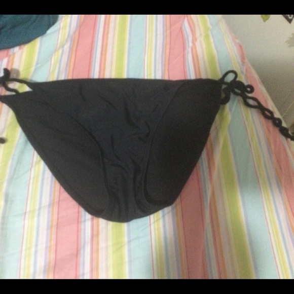 Huge swimsuit bundle - Picture 9 of 10